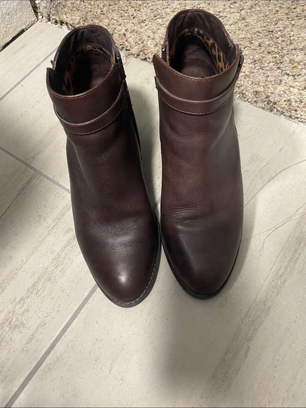 Vionic Brown Leather Ankle Booties with Side Zip